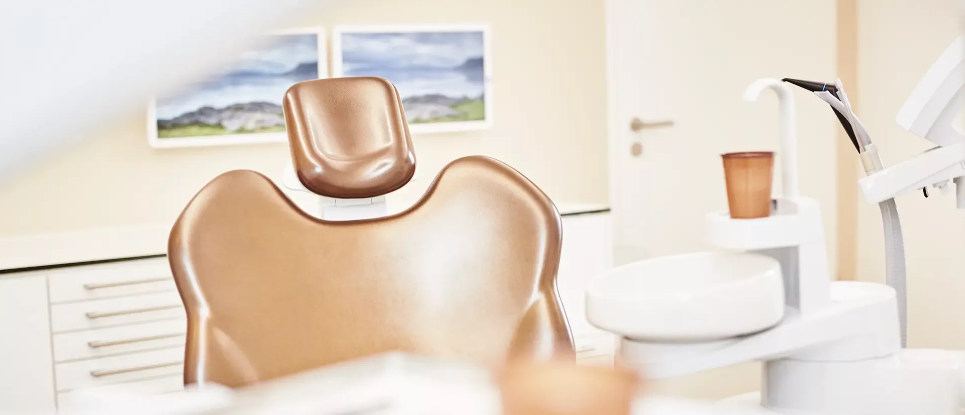 Wir suchen Verstärkung, Zahnarzt, Iserlohn, Nähe Hagen, Dortmund. Eigenverantwortlich behandeln – nicht nur assistieren.